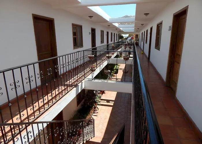 Cabo Cush Hotel 3*